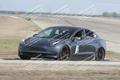 media/Oct-19-2025-Speed Ventures (Sun) [[a6e7fe67be]]/TC B/Session 2 (Outside Grapevine)/